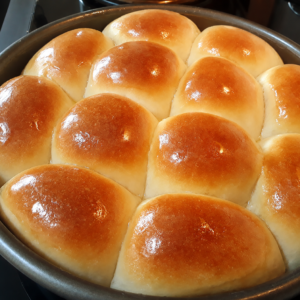 Honey Butter Dinner Rolls